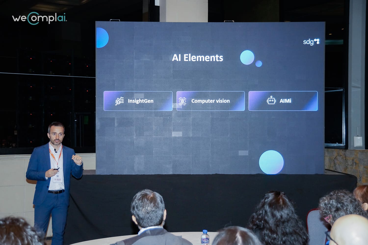 Presentación en la pantalla del escenario del Chief Data Officer Day México 2026