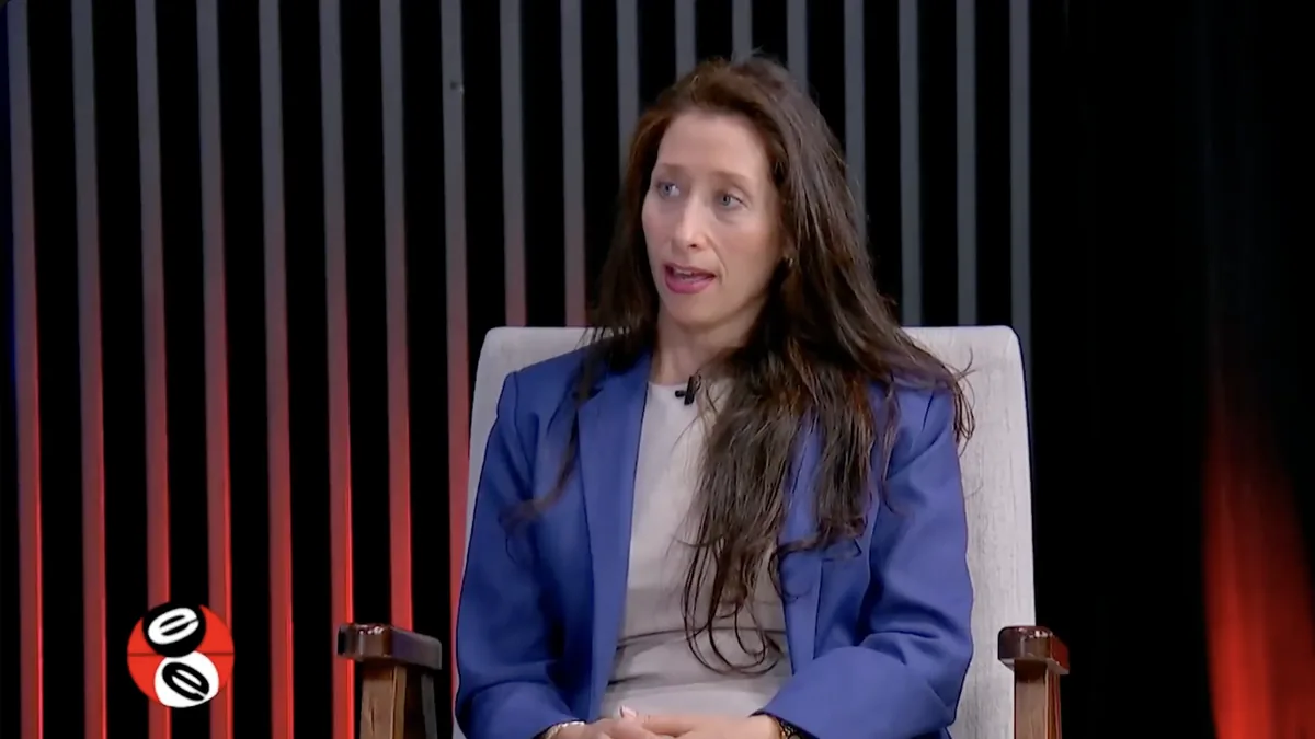 Lucero Vázquez durante la entrevista en Entre Empresarios